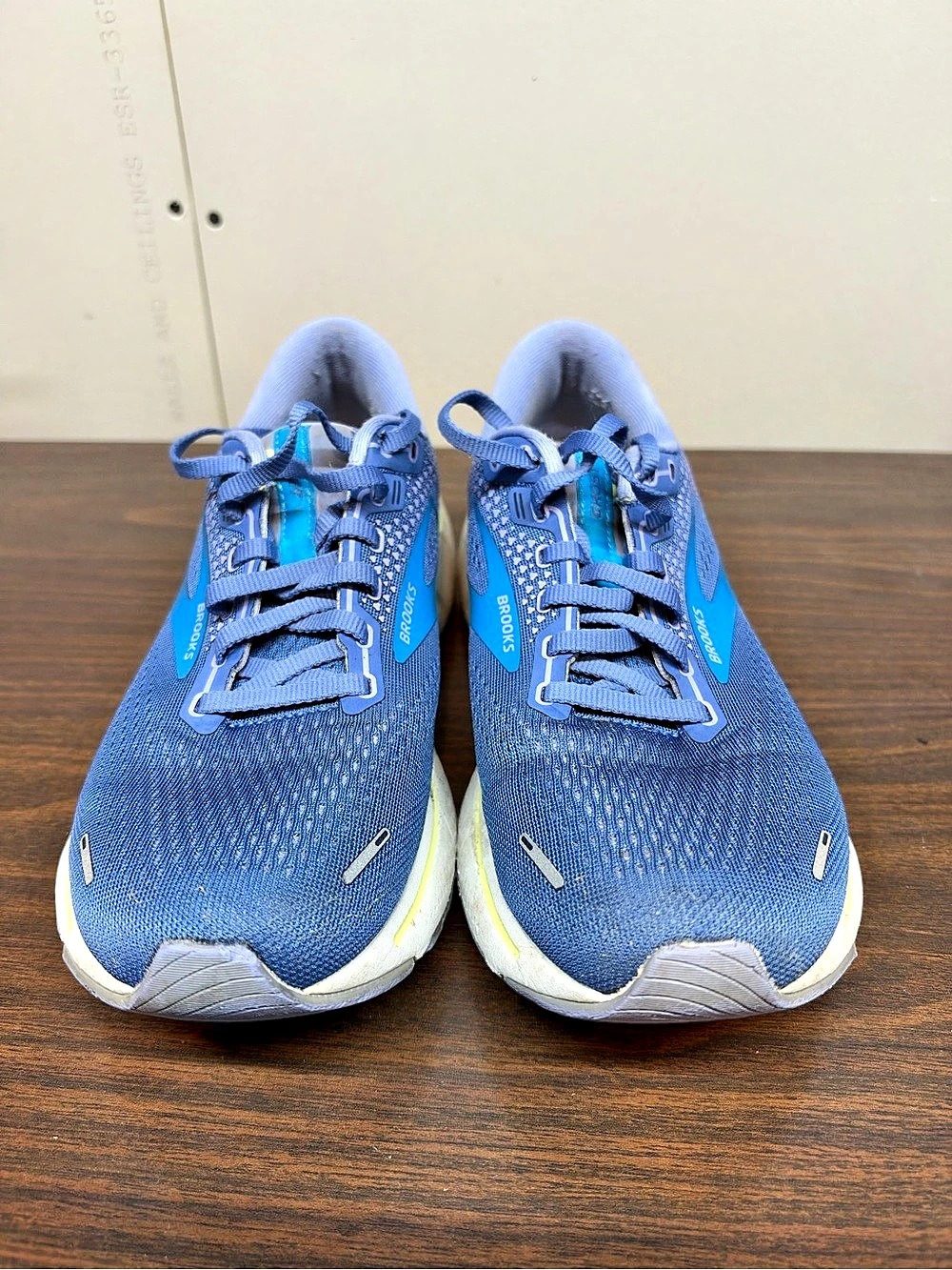 Brooks Ghost 14 Running Shoes Blue & White US 10 D